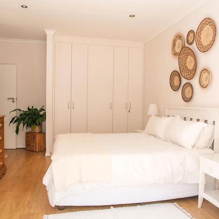Camps Bay Guest Suite With Private Pool Città del Capo Esterno foto